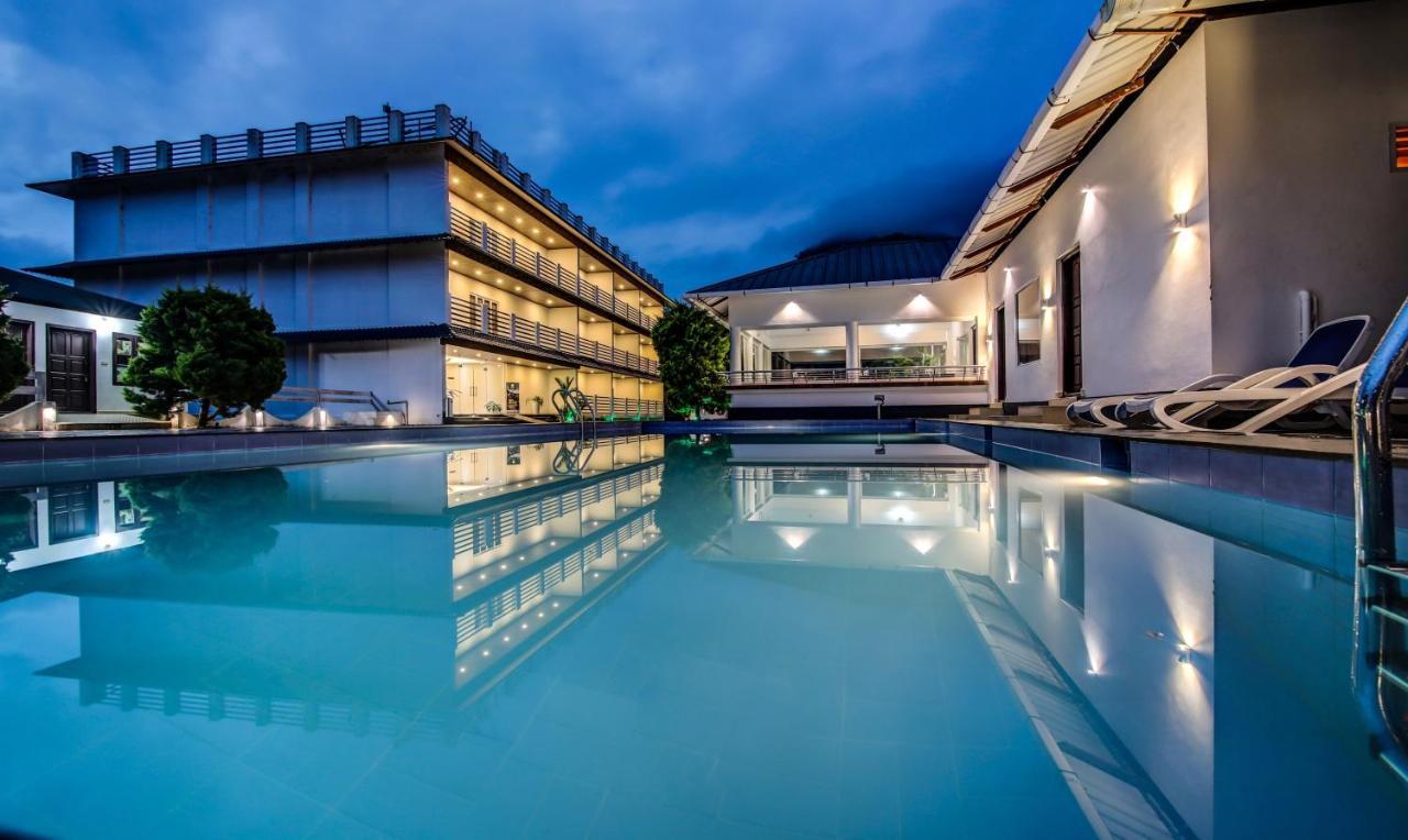 Misty Garden Resort And Spa Munnar Exterior photo